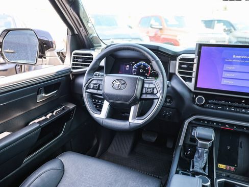 Certified 2025 Toyota Tundra Limited AWD/4WD image 5