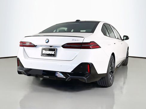 New 2026 BMW 530i RWD image 7