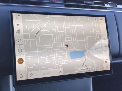 New 2025 Land Rover Range Rover SE image 29