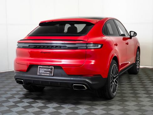 Certified 2025 Porsche Cayenne Coupe image 10