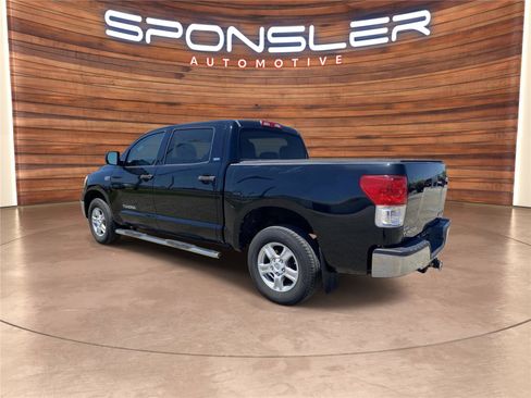 Used 2011 Toyota Tundra 4x4 CrewMax w/ SR5 Pkg image 3
