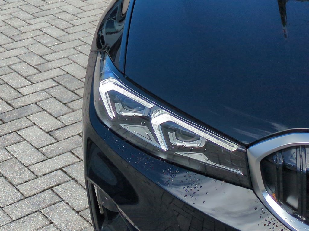 New 2026 BMW 330i Sedan w/ Convenience Package RWD image 10