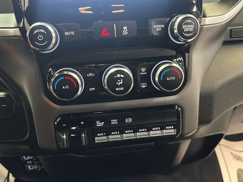 Used 2022 RAM 3500 Big Horn w/ Level A Equipment Group AWD/4WD image 26