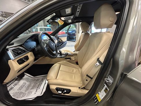 Used 2018 BMW 330i xDrive Sedan AWD/4WD image 57
