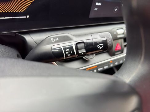 Used 2025 Kia K4 FWD image 28
