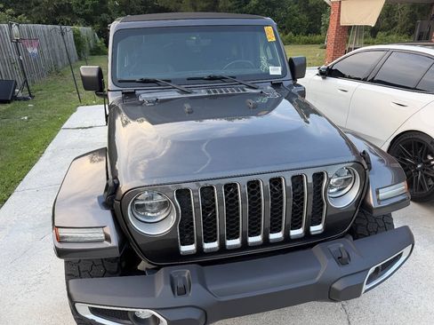 Used 2021 Jeep Wrangler Unlimited Sahara w/ Safety Group AWD/4WD image 6