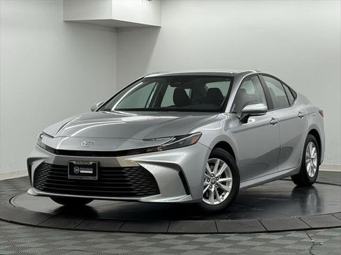 Certified 2025 Toyota Camry LE image 2