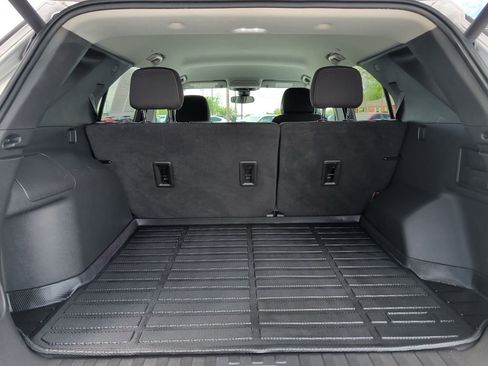 Used 2021 Chevrolet Equinox LT FWD image 20