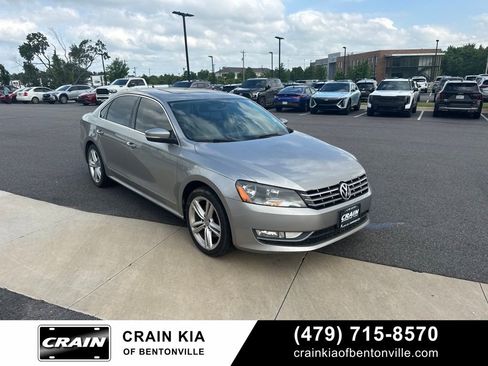 Used 2014 Volkswagen Passat TDI SEL Premium FWD image 14