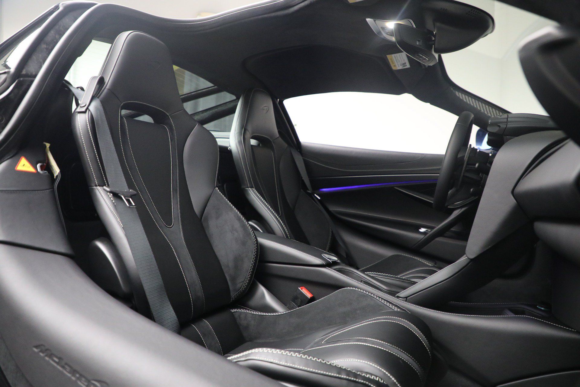 Used 2026 McLaren 750S RWD image 19