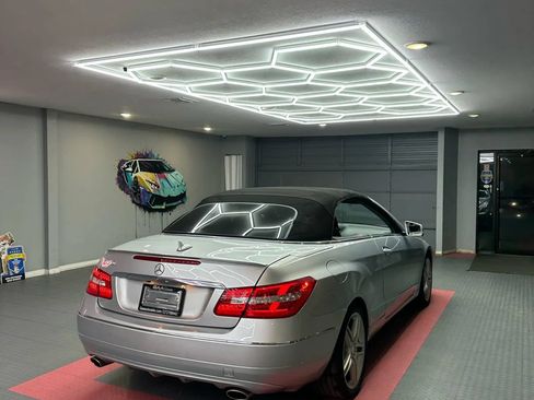 Used 2011 Mercedes-Benz E 350 Cabriolet image 15