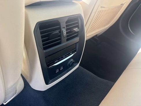 Used 2019 BMW 330i Sedan w/ Convenience Package image 8