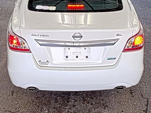 Used 2013 Nissan Altima 2.5 SL w/ Technology Pkg FWD image 10
