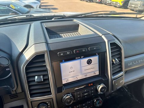 Used 2019 Ford F350 XLT w/ XLT Premium Package AWD/4WD image 36