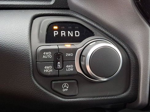New 2026 RAM 1500 Big Horn AWD/4WD image 10