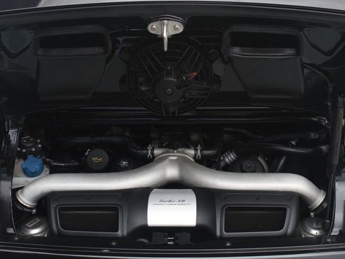 Used 2012 Porsche 911 Turbo image 8