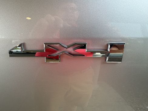 Used 2015 GMC Canyon SLT AWD/4WD image 12