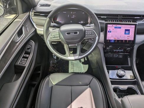 New 2025 Jeep Grand Cherokee L Limited w/ Black Appearance Package image 14