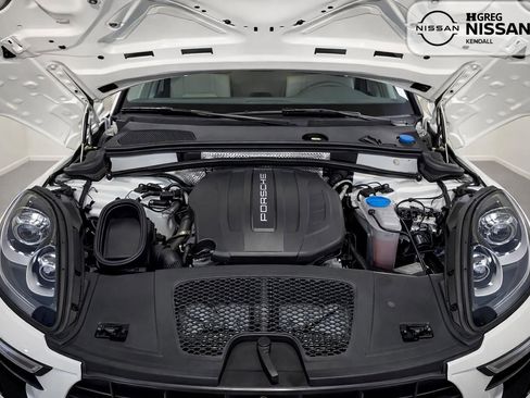 Used 2018 Porsche Macan image 13