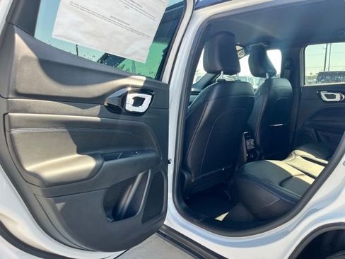 New 2026 Jeep Compass Limited image 15