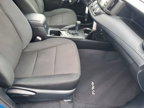 Used 2017 Toyota RAV4 LE image 16