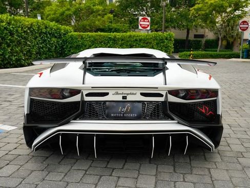 Used 2016 Lamborghini Aventador LP 750-4 Superveloce AWD/4WD image 22