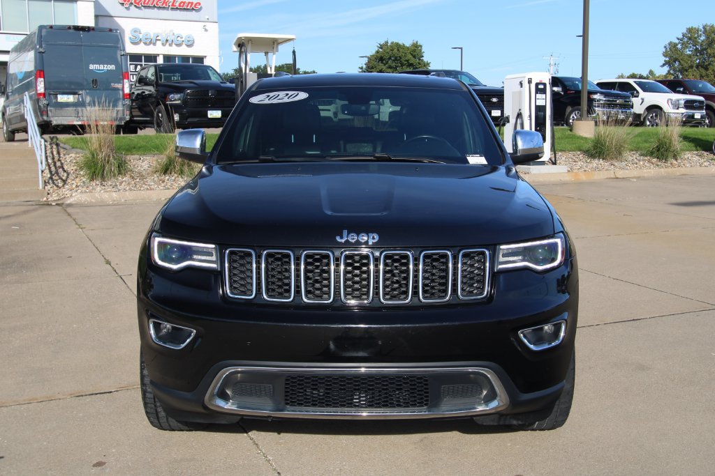 Used 2020 Jeep Grand Cherokee Limited w/ Premium Lighting Group AWD/4WD image 2