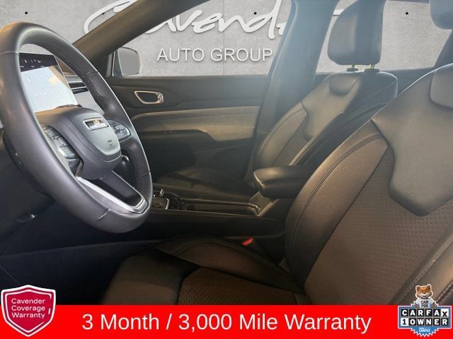 Used 2024 Jeep Compass Latitude AWD/4WD image 19
