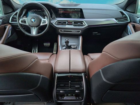 Used 2022 BMW X6 M50i w/ Dynamic Handling Package image 22