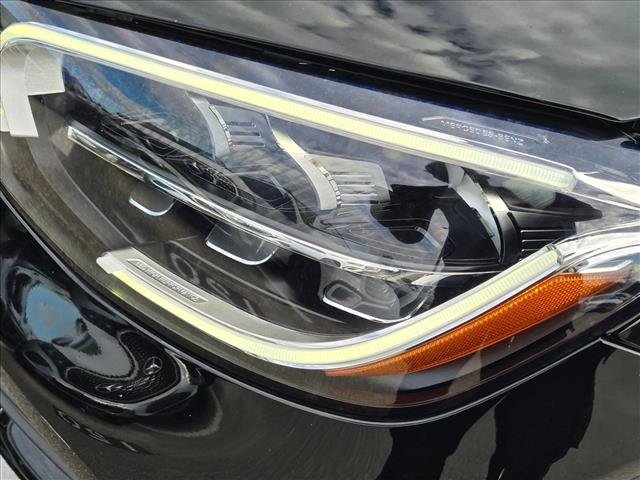 Used 2023 Mercedes-Benz GLC 300 4MATIC Coupe image 9