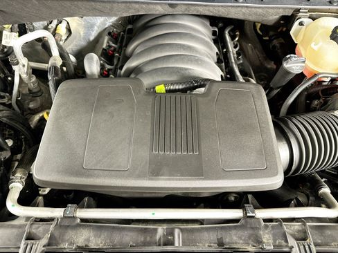 Used 2019 Chevrolet Silverado 1500 LT w/ All-Star Edition AWD/4WD image 35