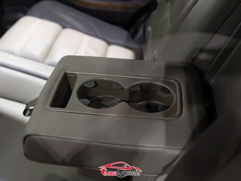 Used 2019 GMC Yukon Denali w/ Denali Ultimate Package image 23