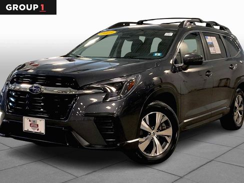 Used 2023 Subaru Ascent Premium w/ Convenience Package image 1