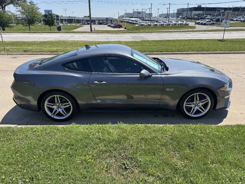 Used 2021 Ford Mustang GT Premium w/ GT Performance Package RWD image 6