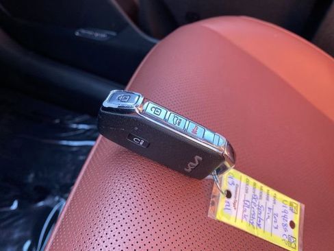 Certified 2023 Kia Sportage SX image 35