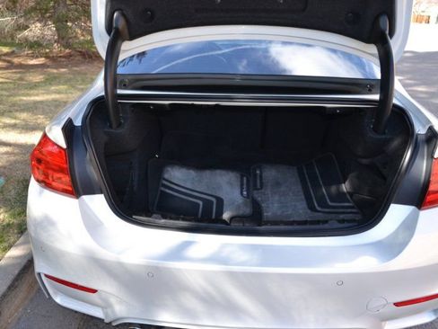 Used 2015 BMW M4 Coupe image 36