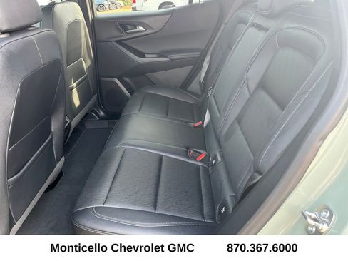 Used 2025 Chevrolet Equinox LT w/ Convenience Package II image 26