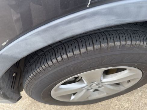 Used 2015 Toyota RAV4 XLE image 3