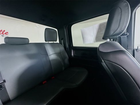 Used 2024 RAM 2500 Tradesman w/ Chrome Appearance Group image 14