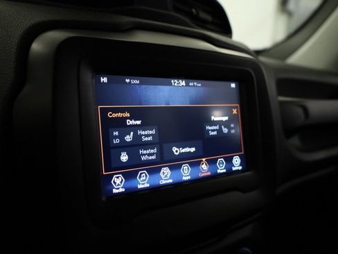 Used 2020 Jeep Renegade Limited image 19