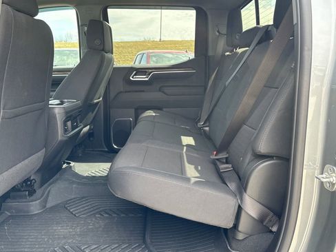 Used 2025 Chevrolet Silverado 1500 LT image 12