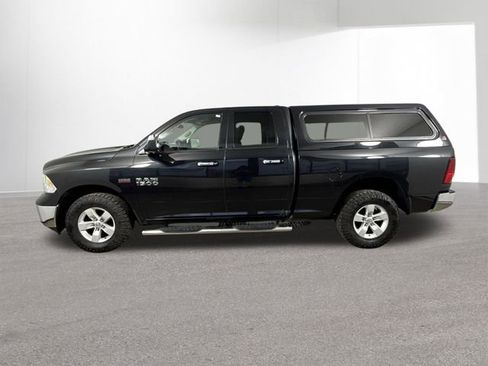 Used 2017 RAM 1500 Classic SLT AWD/4WD image 28