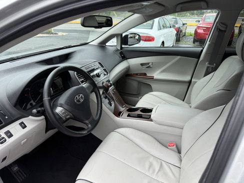 Used 2009 Toyota Venza AWD image 10
