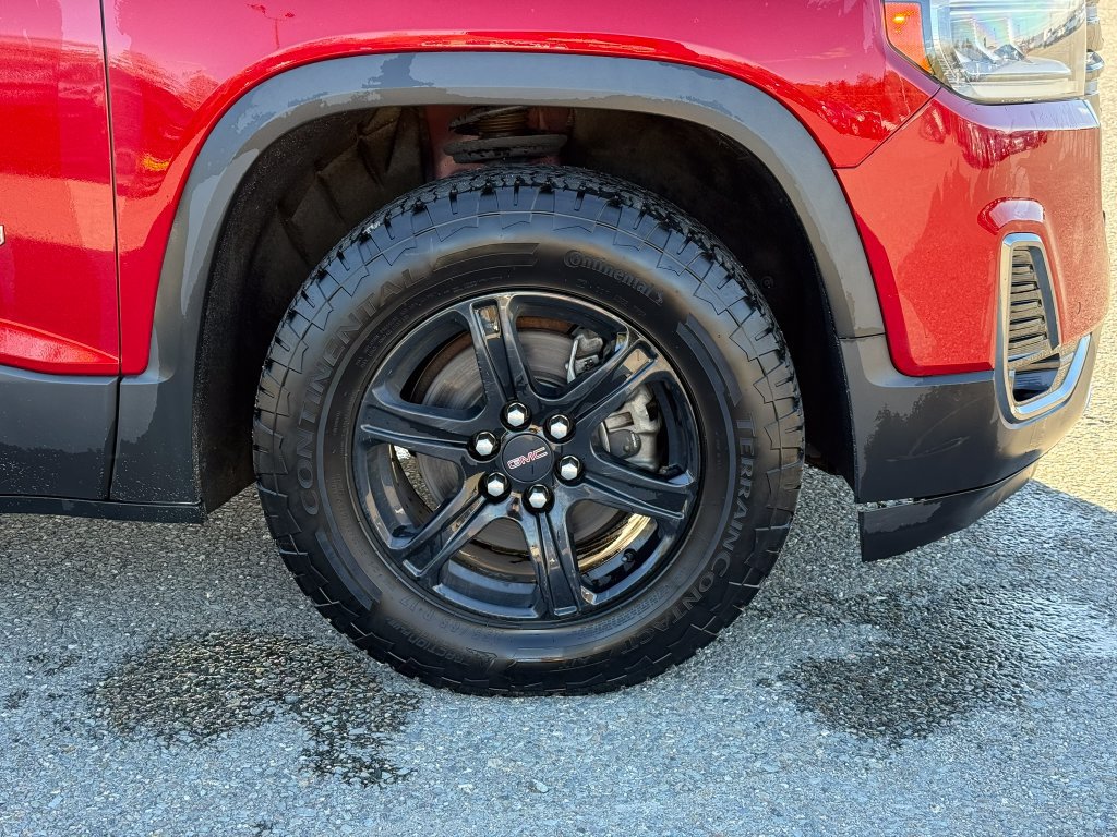 Used 2021 GMC Acadia AT4 w/ Preferred Package AWD/4WD image 9