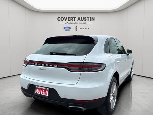 Used 2020 Porsche Macan AWD/4WD image 34