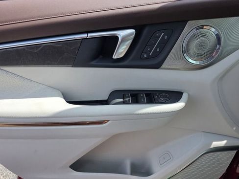 New 2026 Buick Enclave Avenir w/ Super Cruise Package FWD image 32