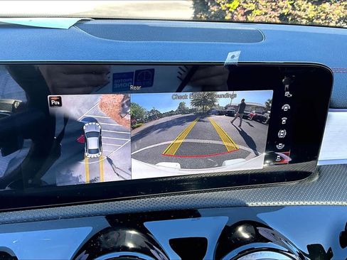 Used 2023 Mercedes-Benz CLA 250 image 27