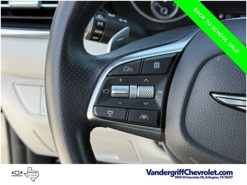 Used 2025 Genesis G70 2.5T RWD image 14