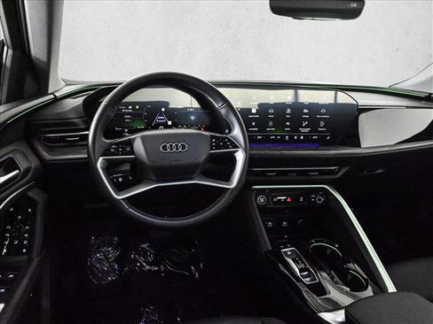 Used 2025 Audi Q5 Premium w/ Convenience Package AWD/4WD image 19