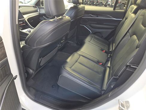 Certified 2022 Jeep Grand Cherokee Limited image 20